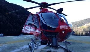 Airbus Helicopters, consegnato l'EC135 T3/P3 ad Aiut Alpin Dolomites -FOTO