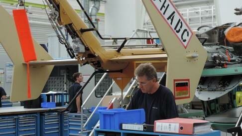 I migliori customer support dell'industria: sale Bell, scende Finmeccanica