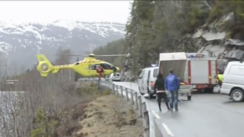 Video elicotteri, spettacolare Elisoccorso sul guardrail in Norvegia
