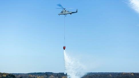 Elicotteri antincendio, testato il sincrottero K-Max senza pilota -VIDEO