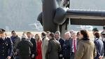 Renzi in visita alla fabbrica AgustaWestland di Vergiate