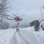 Gli elicotteri impegnati nel soccorso all'Hotel Rigopiano